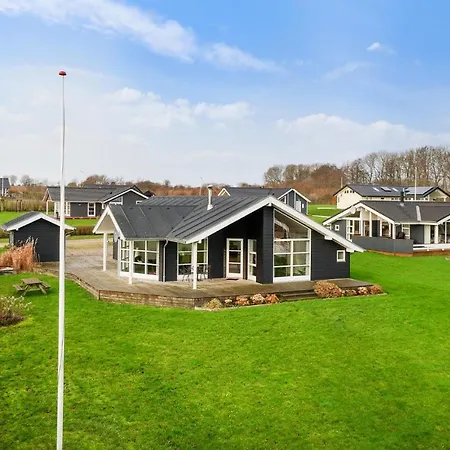 Cozy Home In Sydals With House Sea View * Skovby
